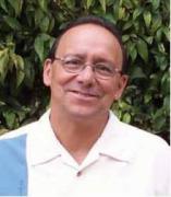 Headshot Carlos Morton